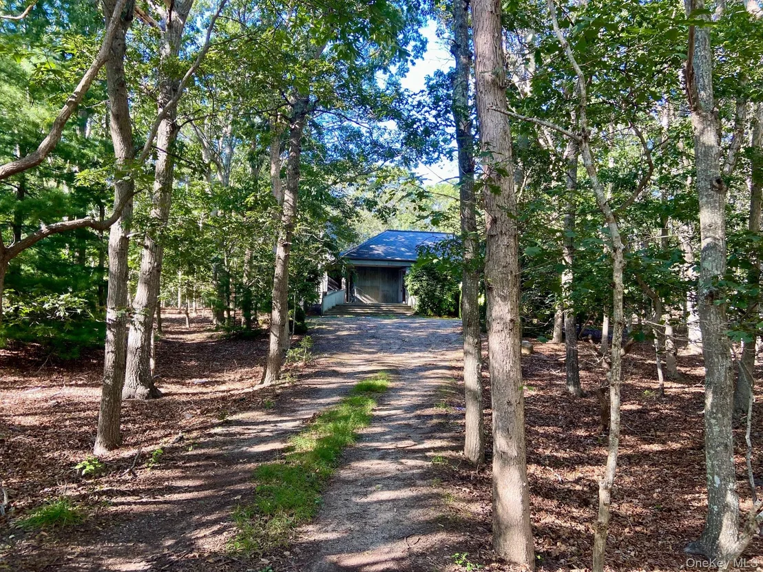 Photo of 16 Karin Drive