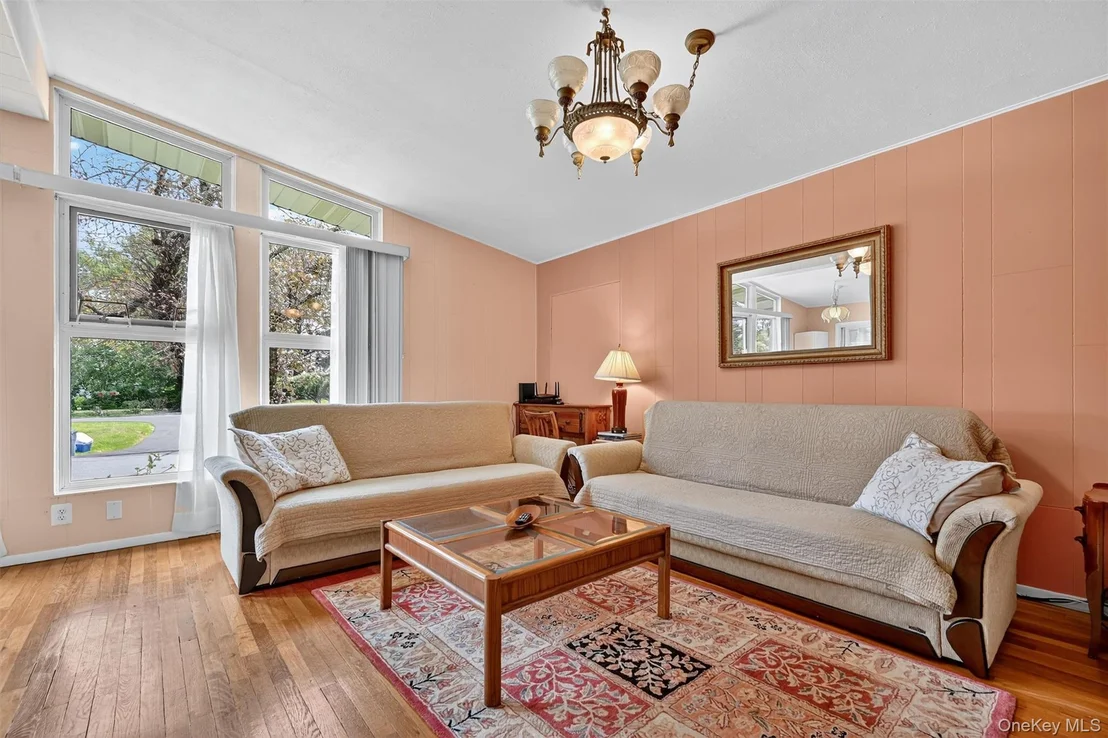 Photo of 25 Crescent View
