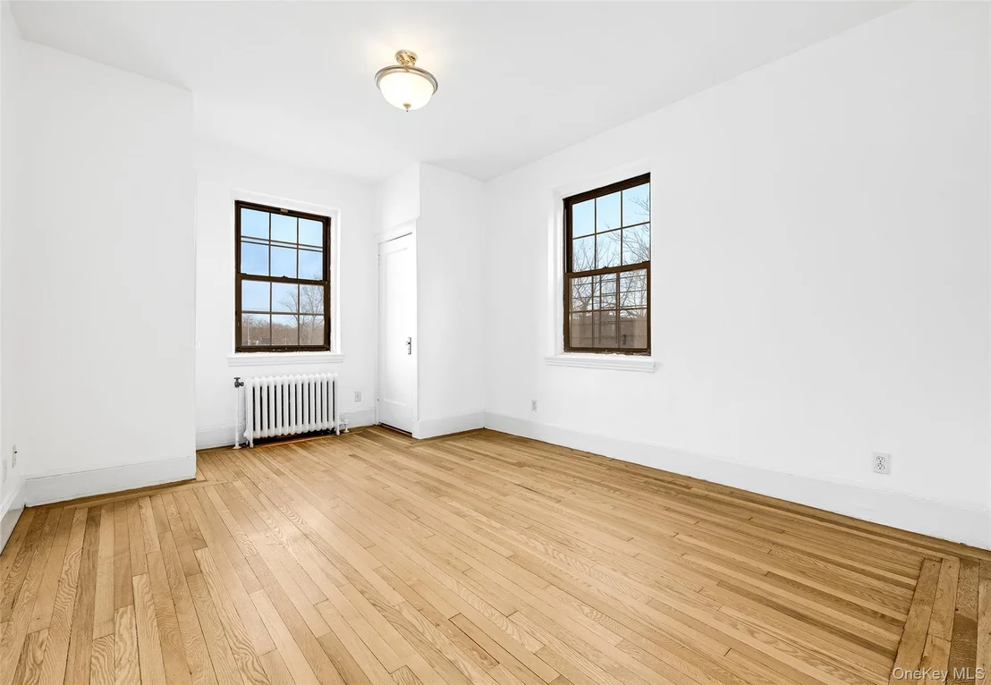 Photo of Unit 4B at 840 Bronx River Road