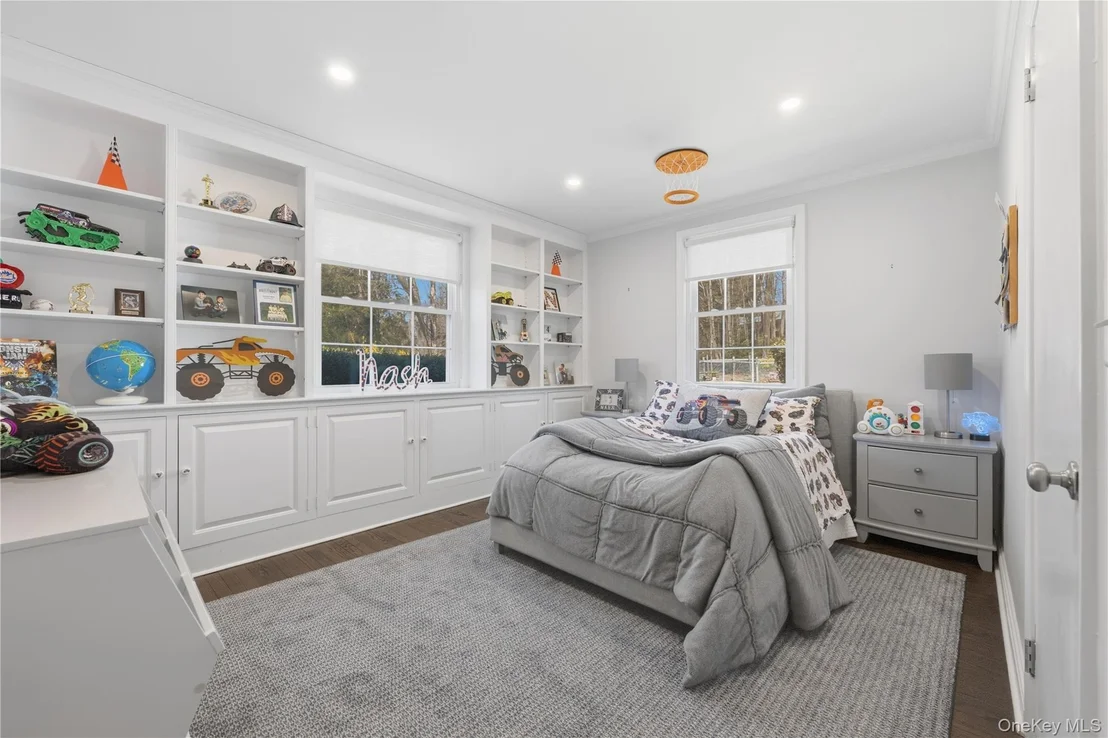 Photo of 6 Spruce Hollow