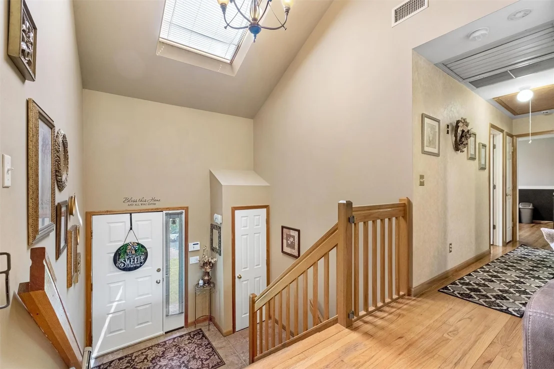 Photo of 10 BlueJay Place