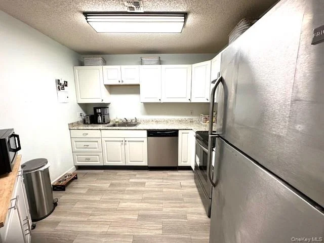 Photo of Unit 11B at 4204 Fox Lane
