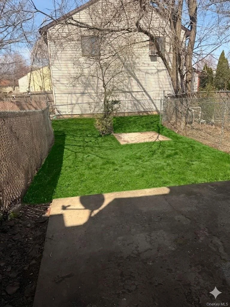 Photo of 206 Chrystal Drive