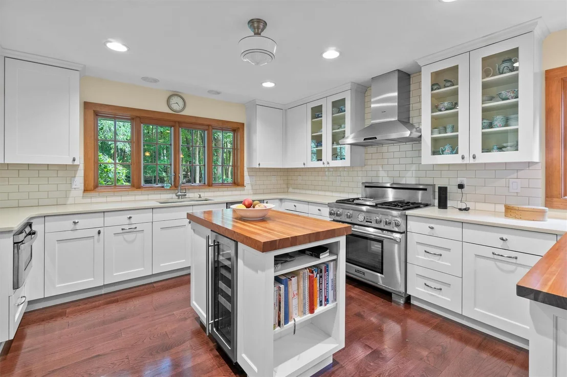 Photo of 150 Kingwood Park