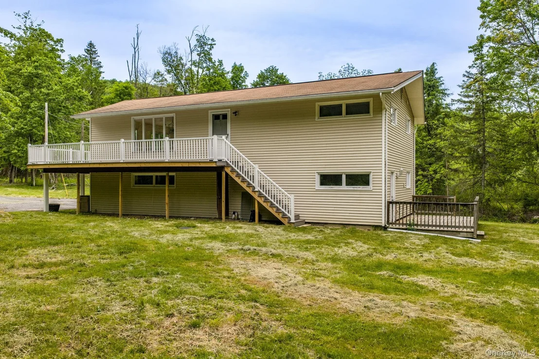Photo of 225 Upper Road