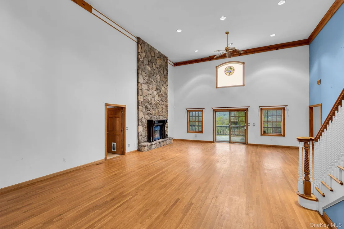 Photo of 172 Cornwall Hill Road