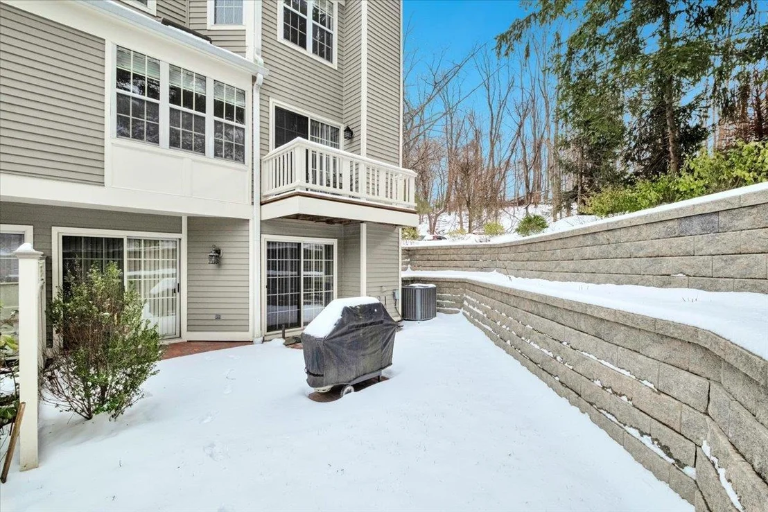 Photo of 1206 Pondside Drive
