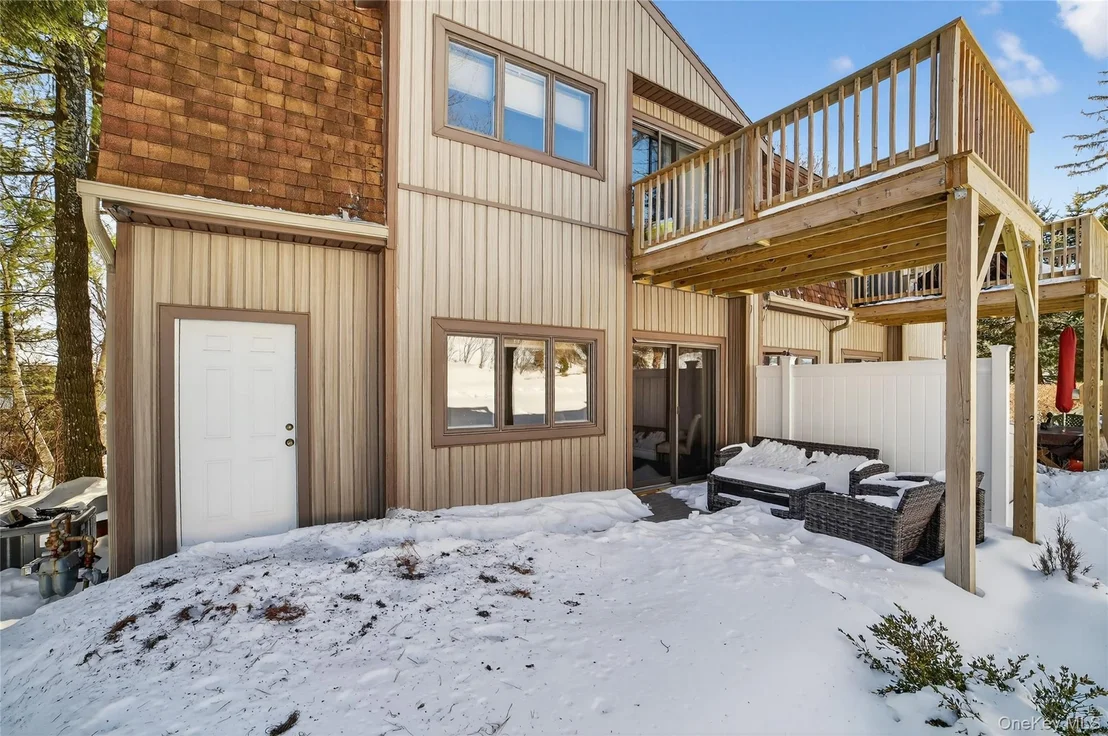Photo of 20 Beecher Lane