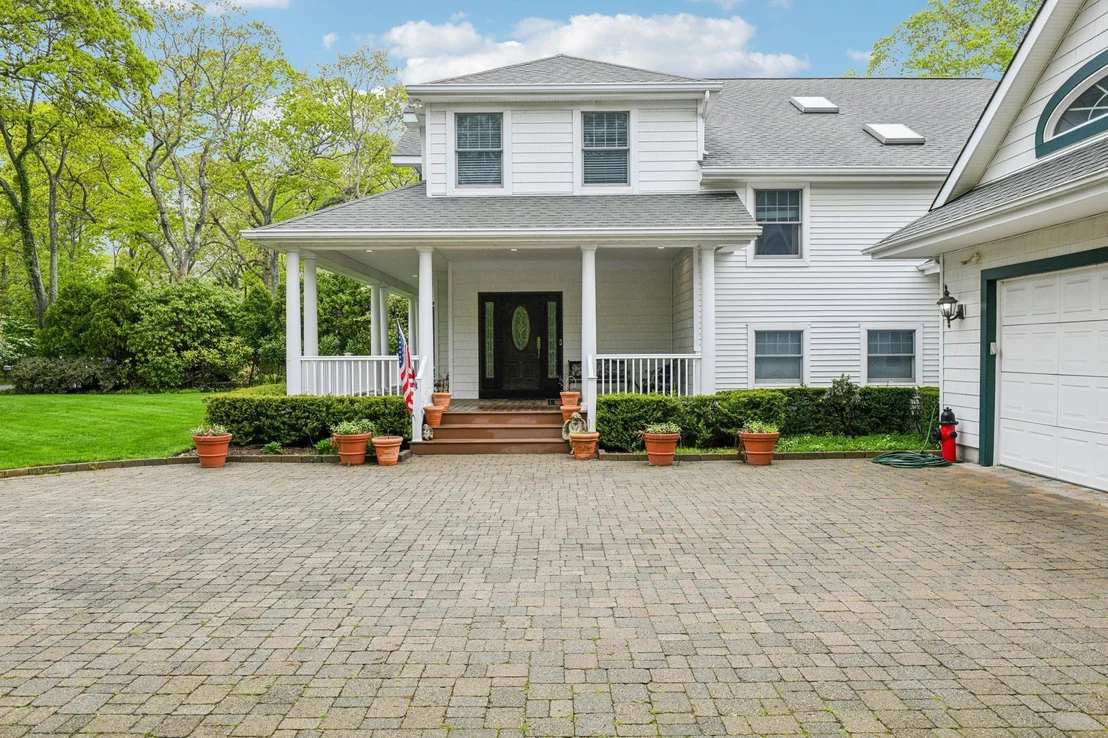 Photo of 98 Beach Road