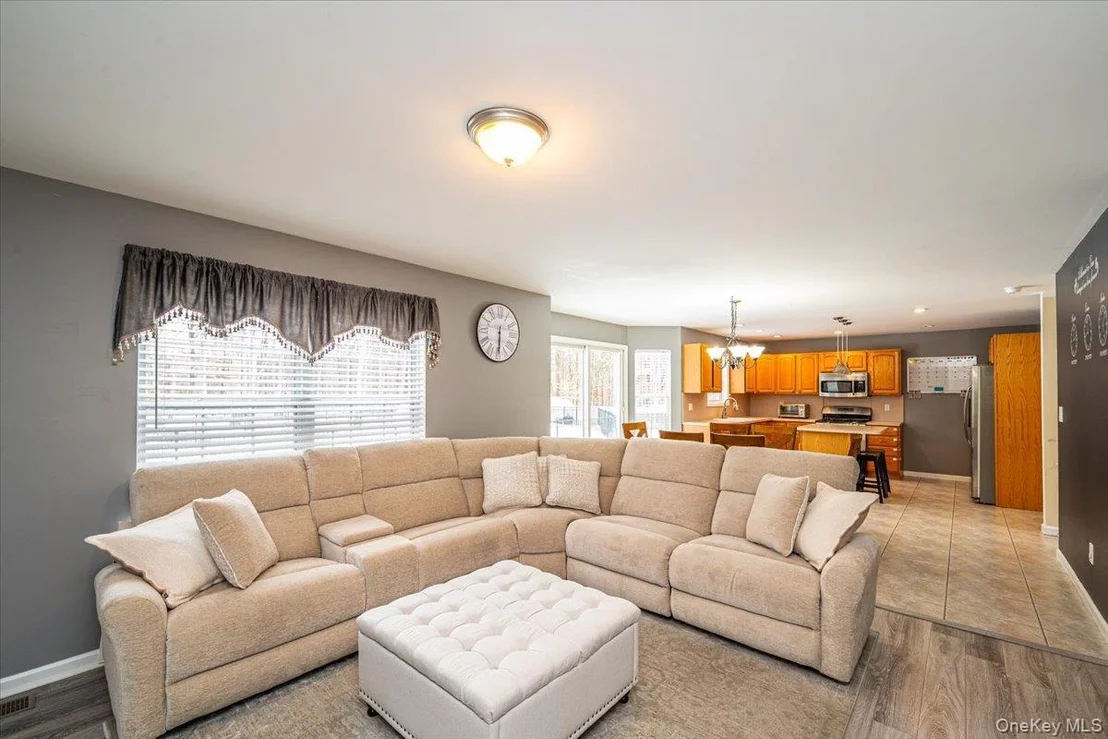 Photo of 47 Cobblestone Drive