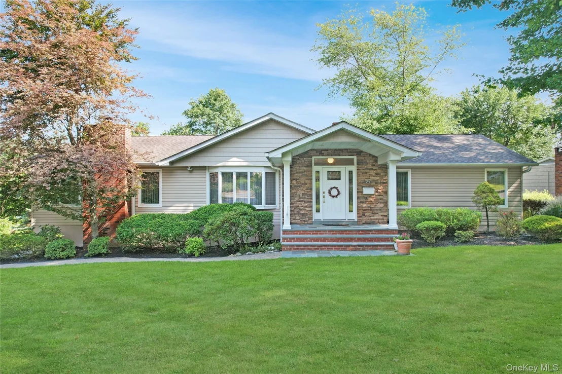 Photo of 27 Eldor Avenue