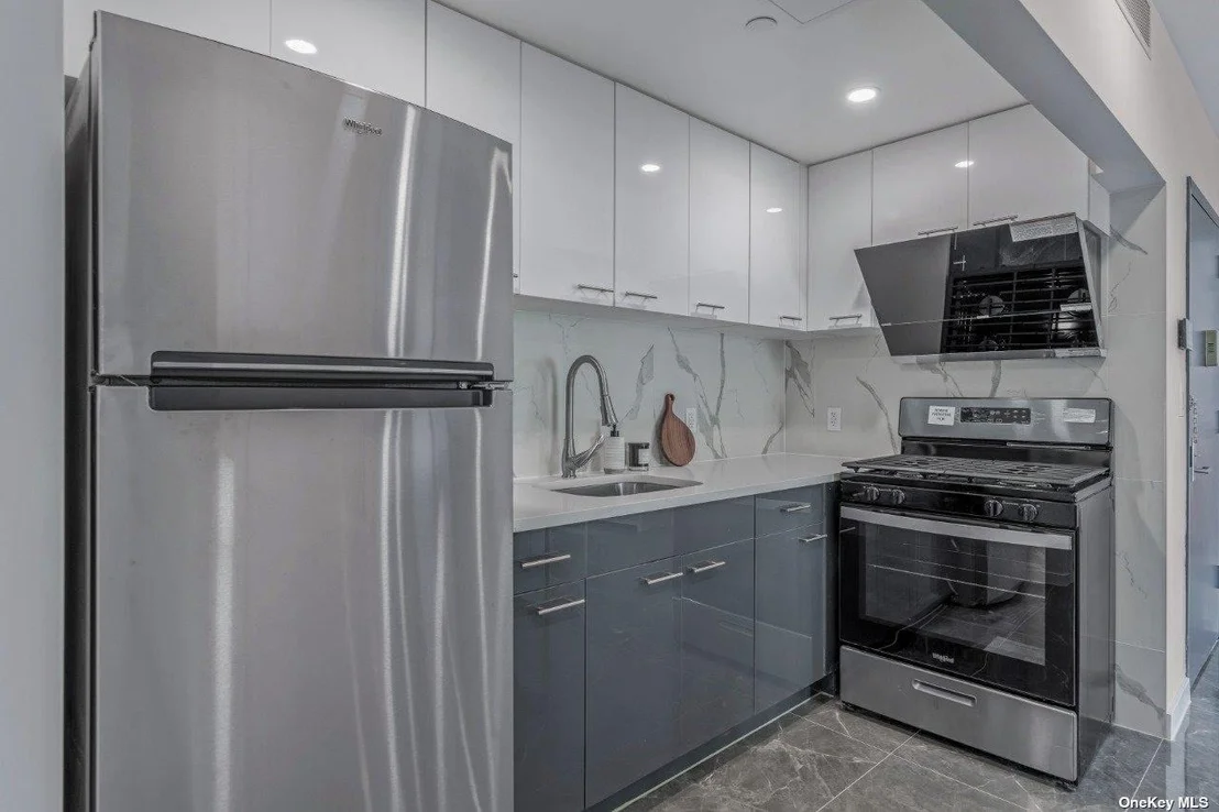 Photo of Unit 3A at 43-30 52 Street