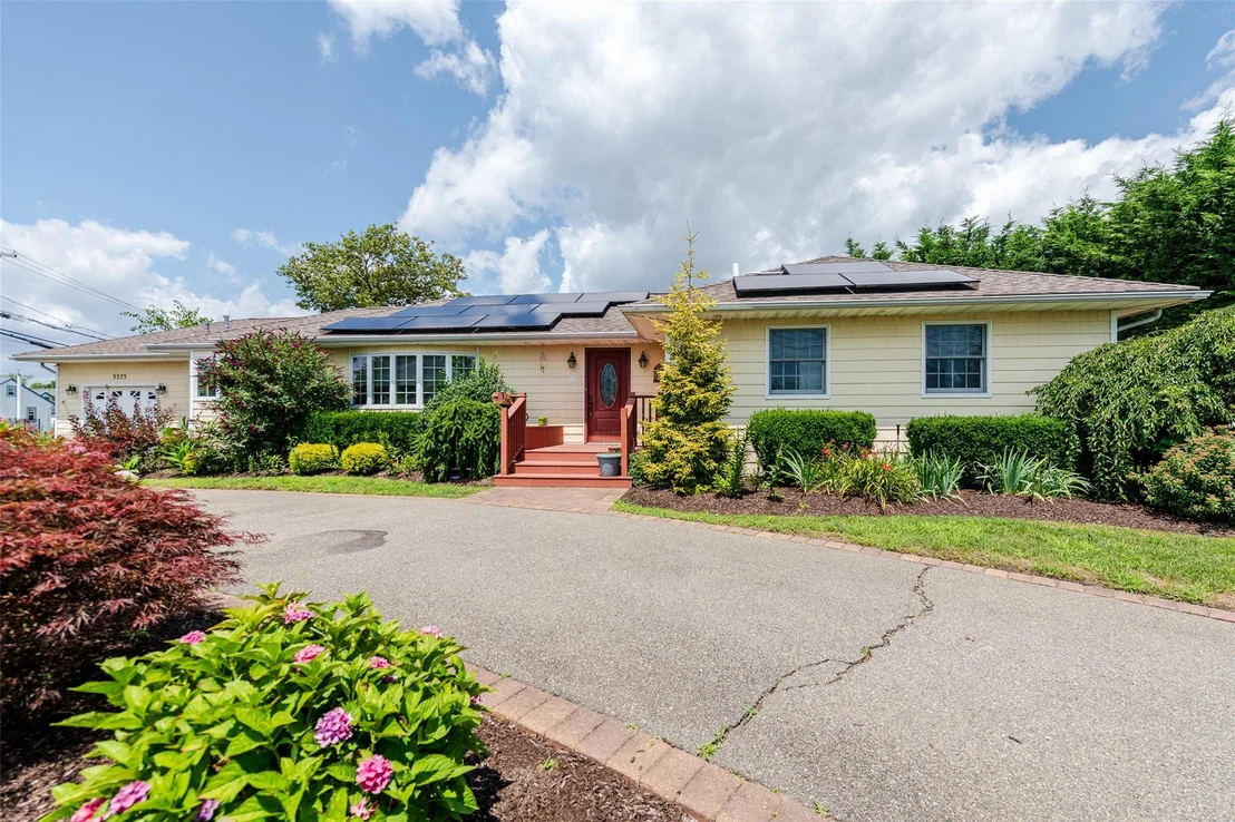 Photo of 3275 Bay Front Drive