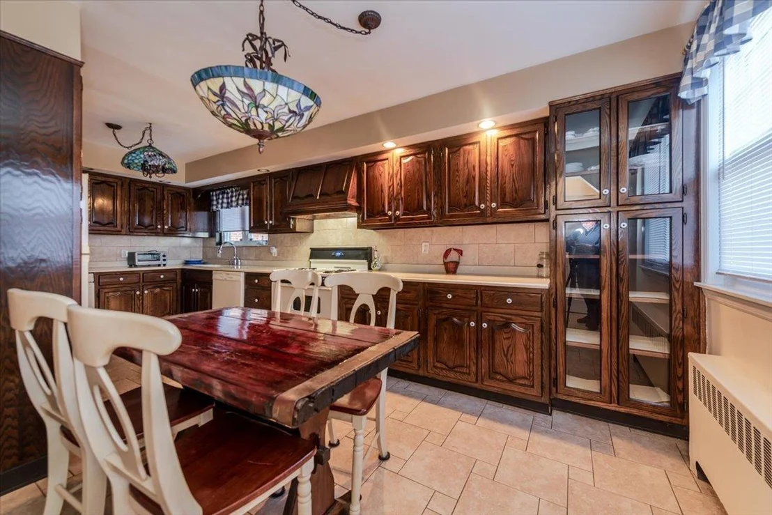 Photo of 1454 Dwight Place