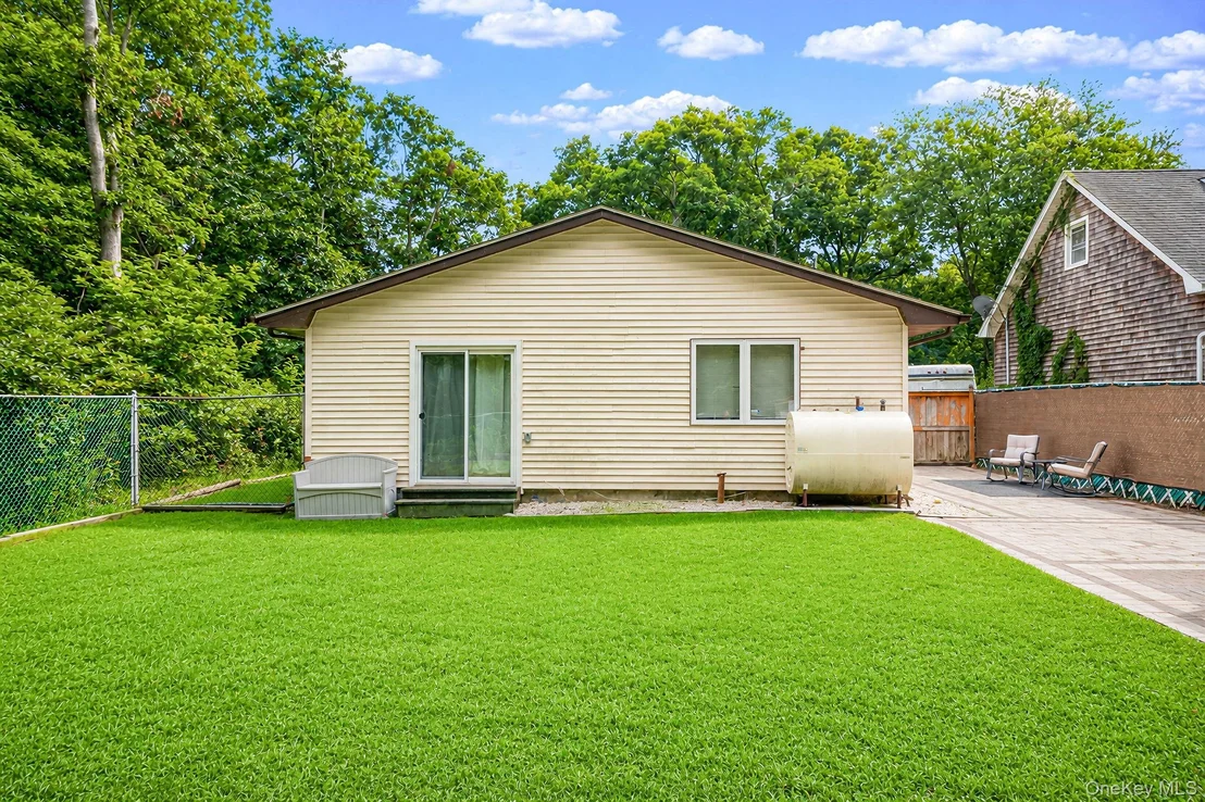 Photo of 43 Wavecrest Drive