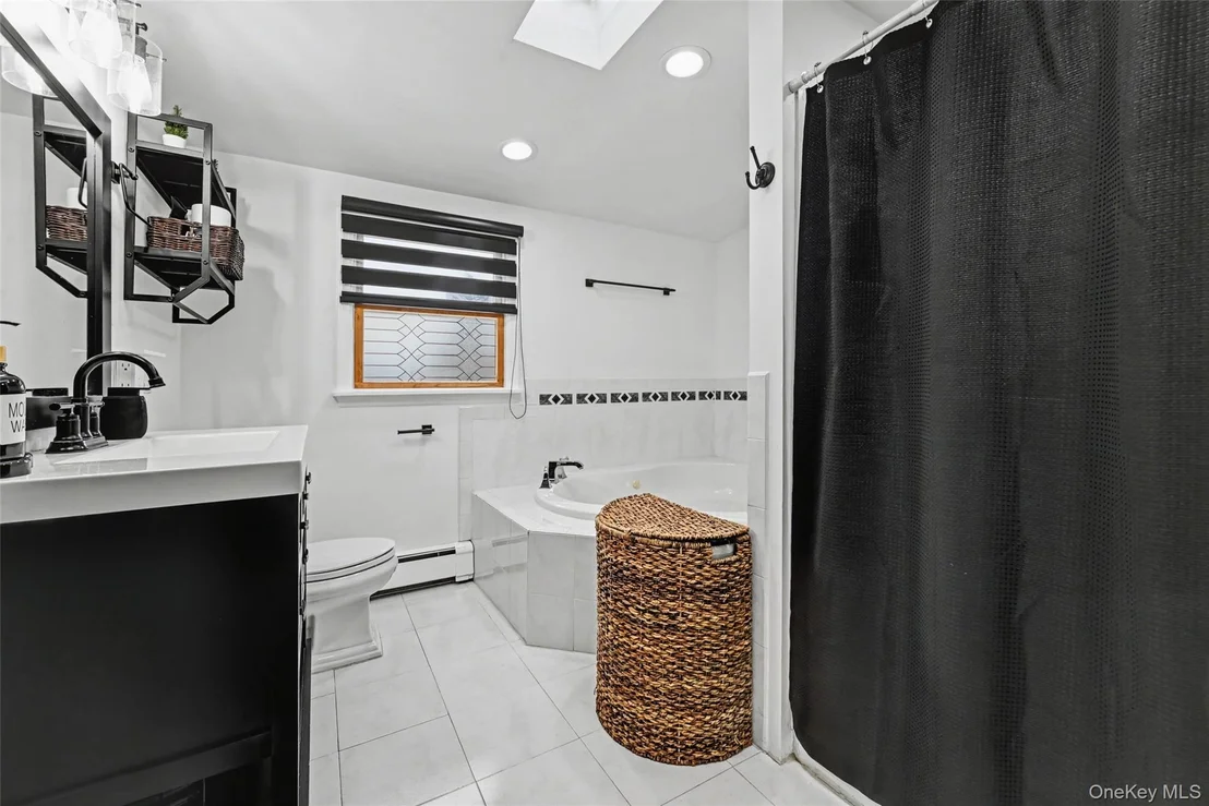 Photo of 327 Barton Avenue
