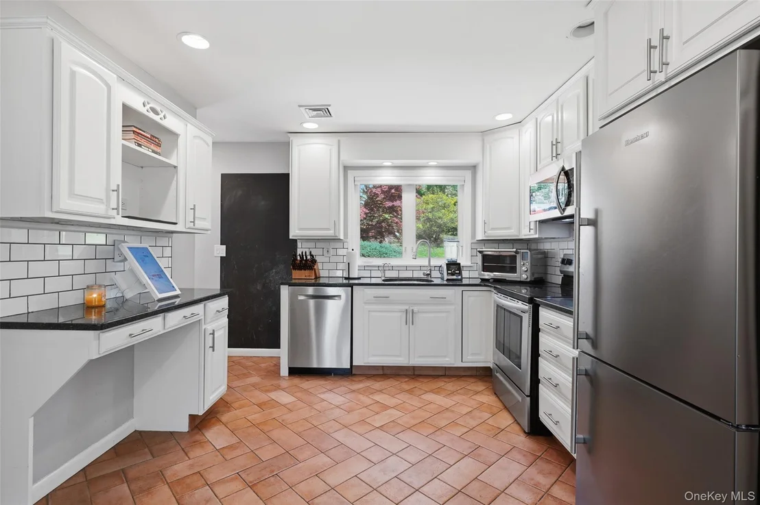 Photo of 19 Skyview Drive