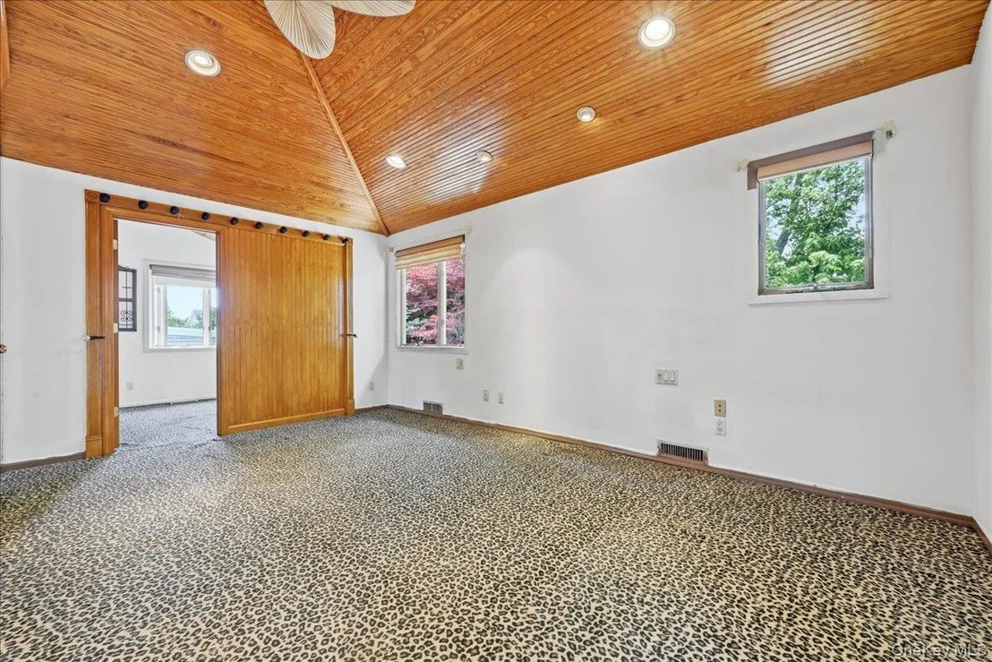 Photo of 15 Seneca Place