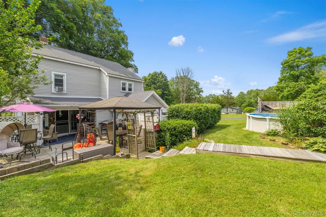 Photo of 421 Orchard Drive