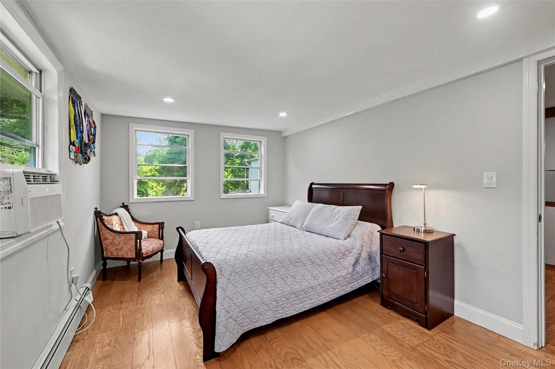 Photo of 74 Longfellow Drive