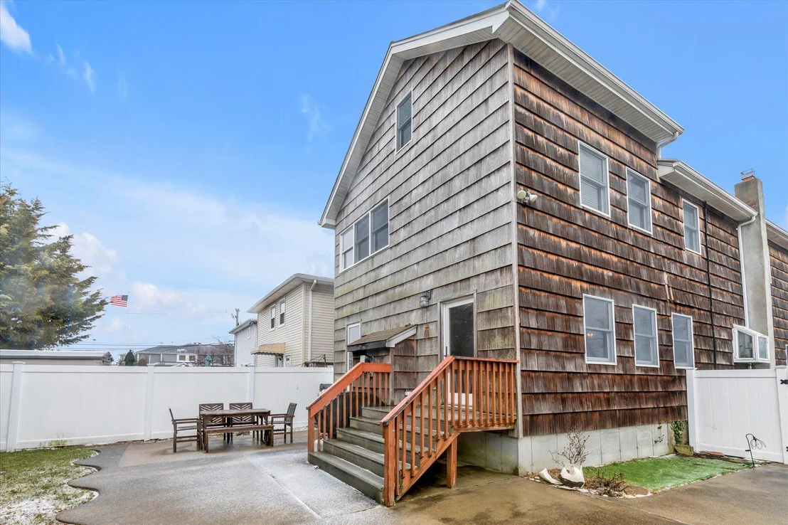 Photo of 114 North Road