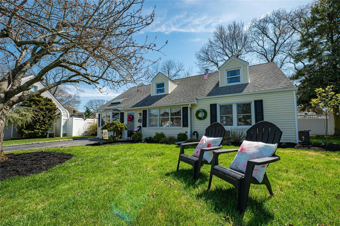Photo of 1331 Harry Lane