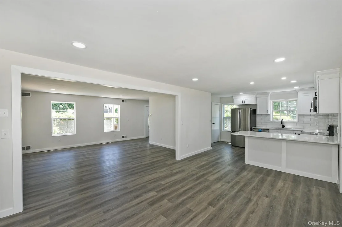 Photo of 208 Lake Drive