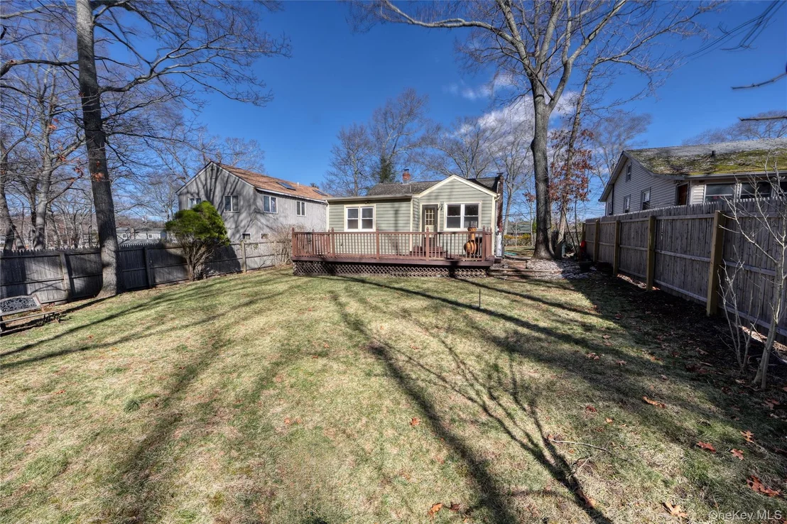 Photo of 180 Lakeside Trail