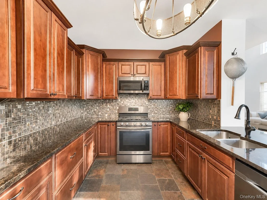 Photo of 182 Benefield Boulevard