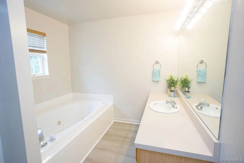 Photo of 5 Rockcrest Place