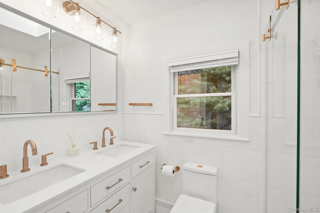 Photo of 26 Davis Avenue