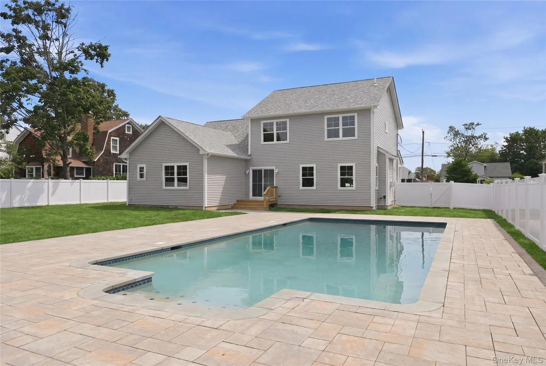 Photo of 152 Jayne Avenue