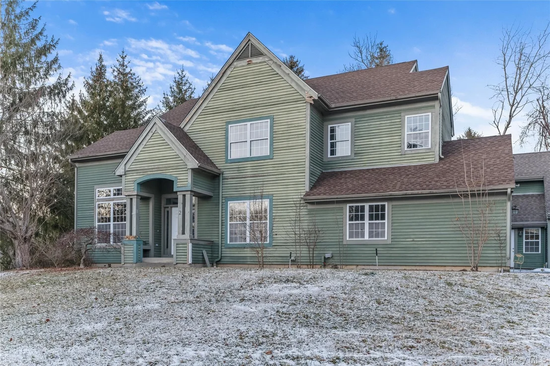 Photo of 2 Bridle Way