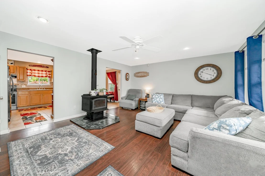 Photo of 7 Cedar Heights Drive