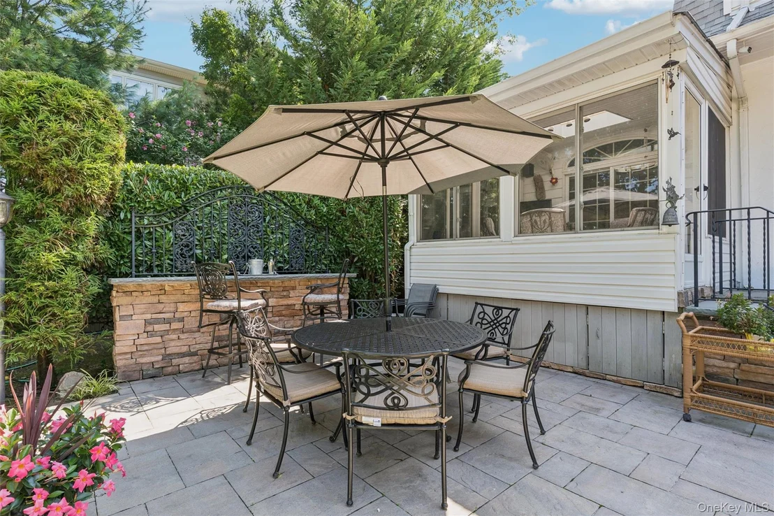 Photo of 43 Beverly Road
