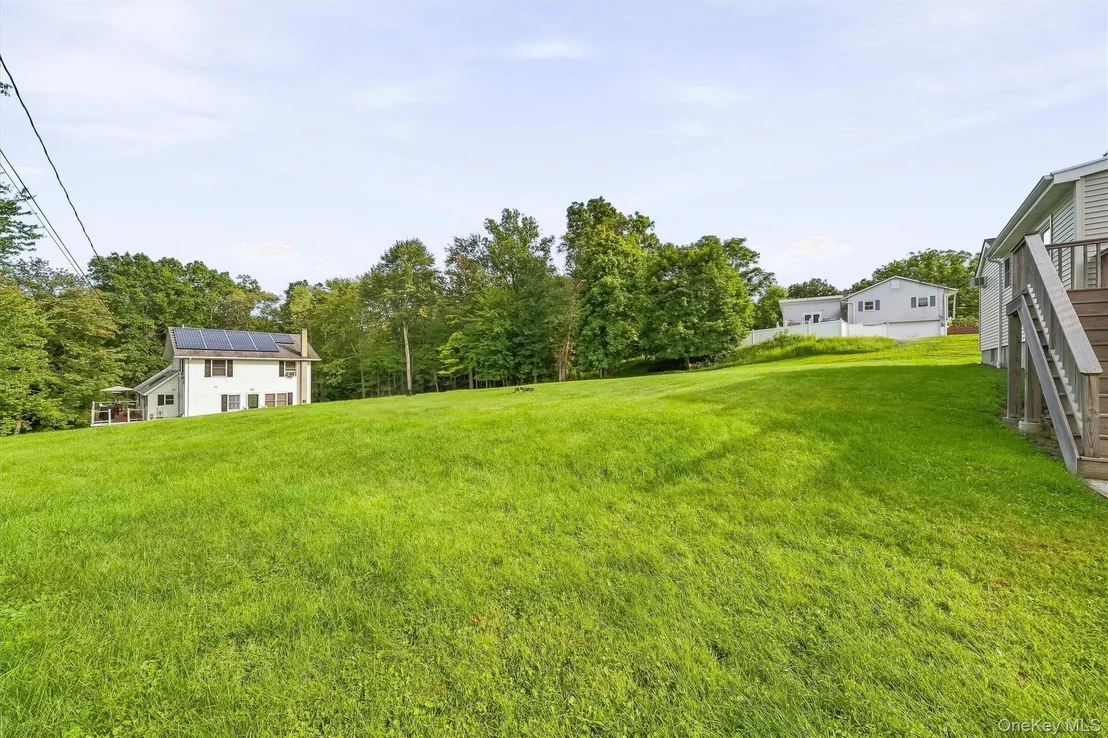 Photo of 48 Lake Side Drive