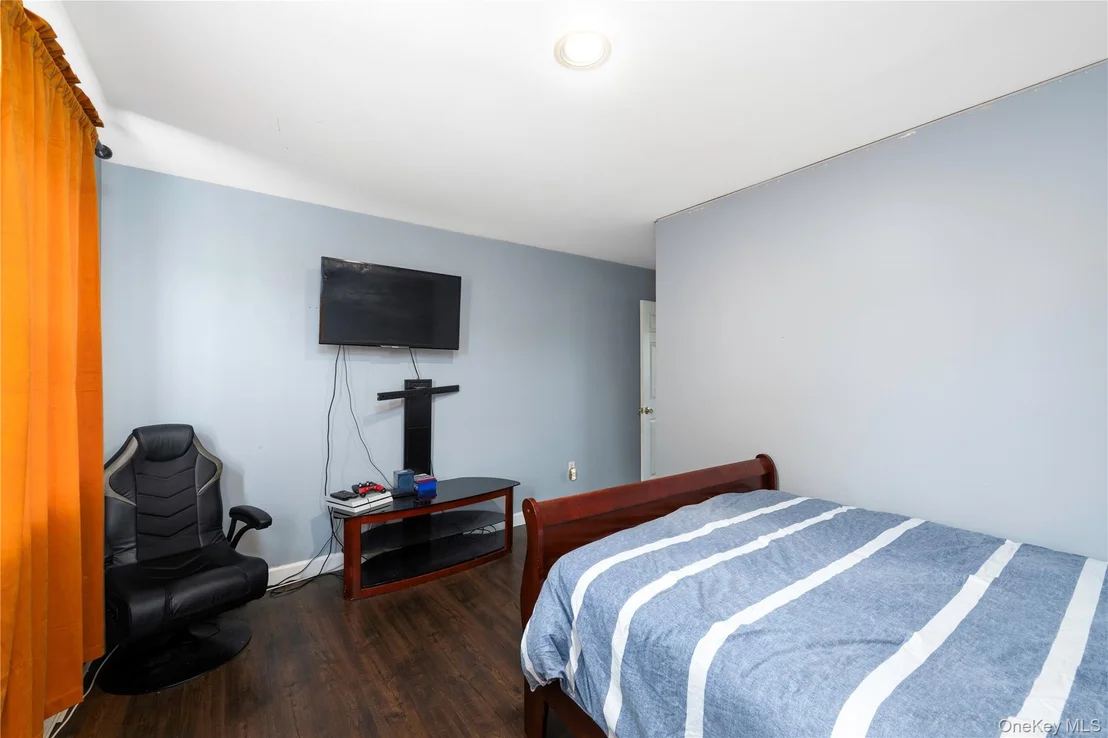 Photo of 8 Cedardale Loop