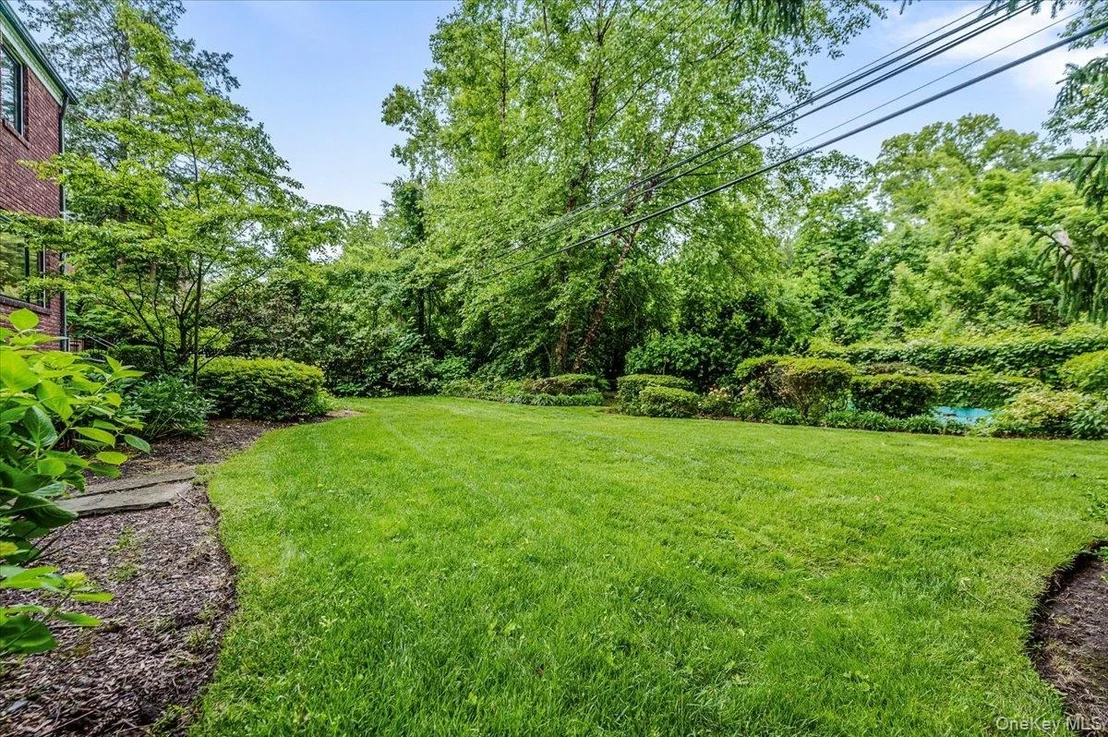 Photo of 8 Parkside Drive