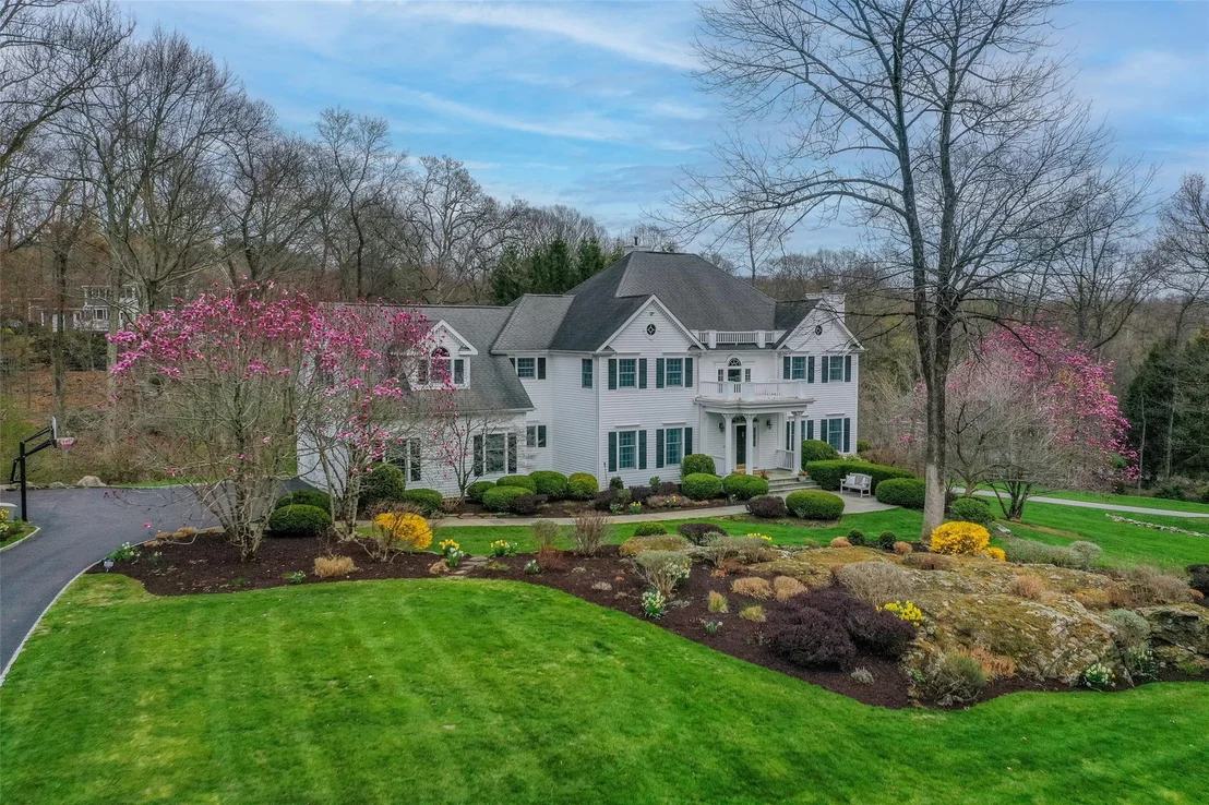 Photo of 8 Turtleback Way
