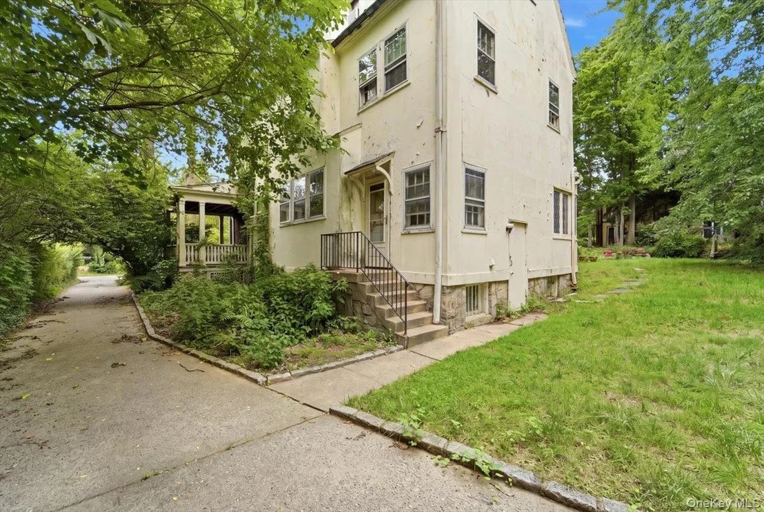 Photo of 149 Esplanade