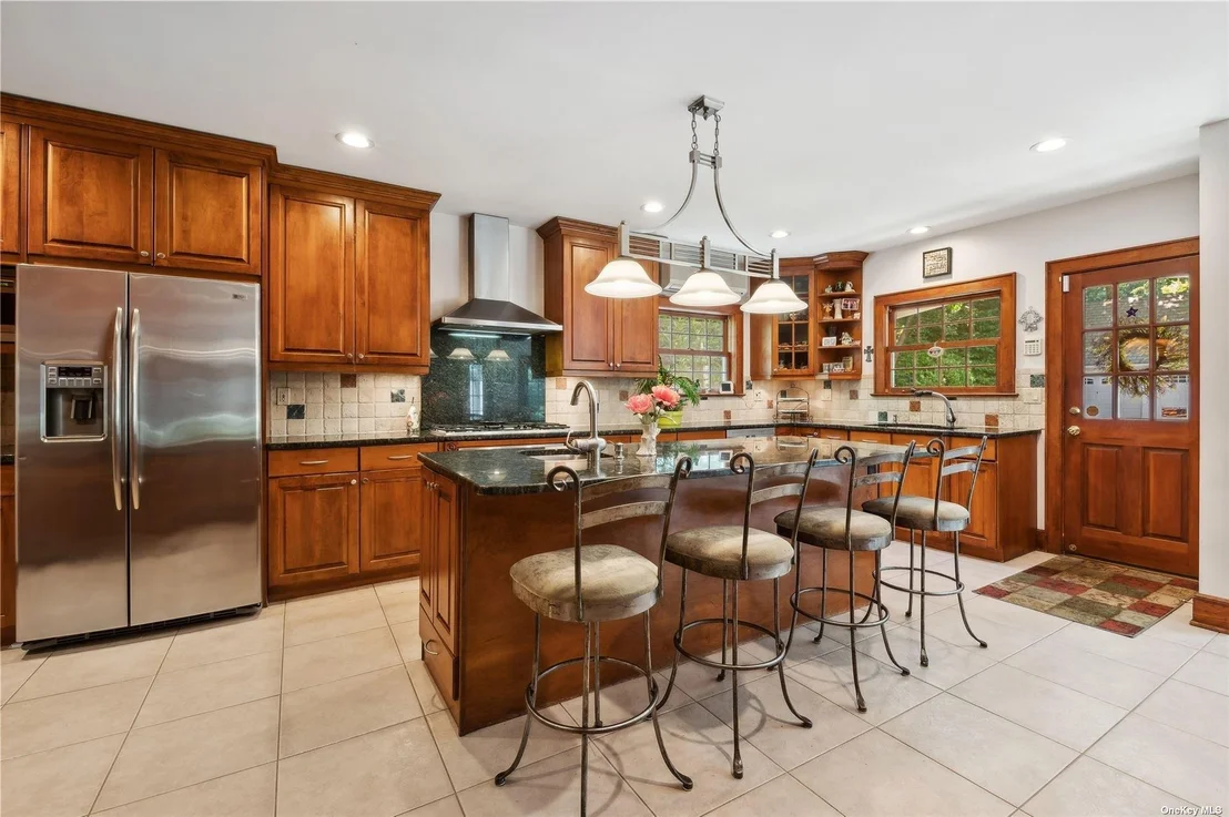 Photo of 4 Summit Avenue