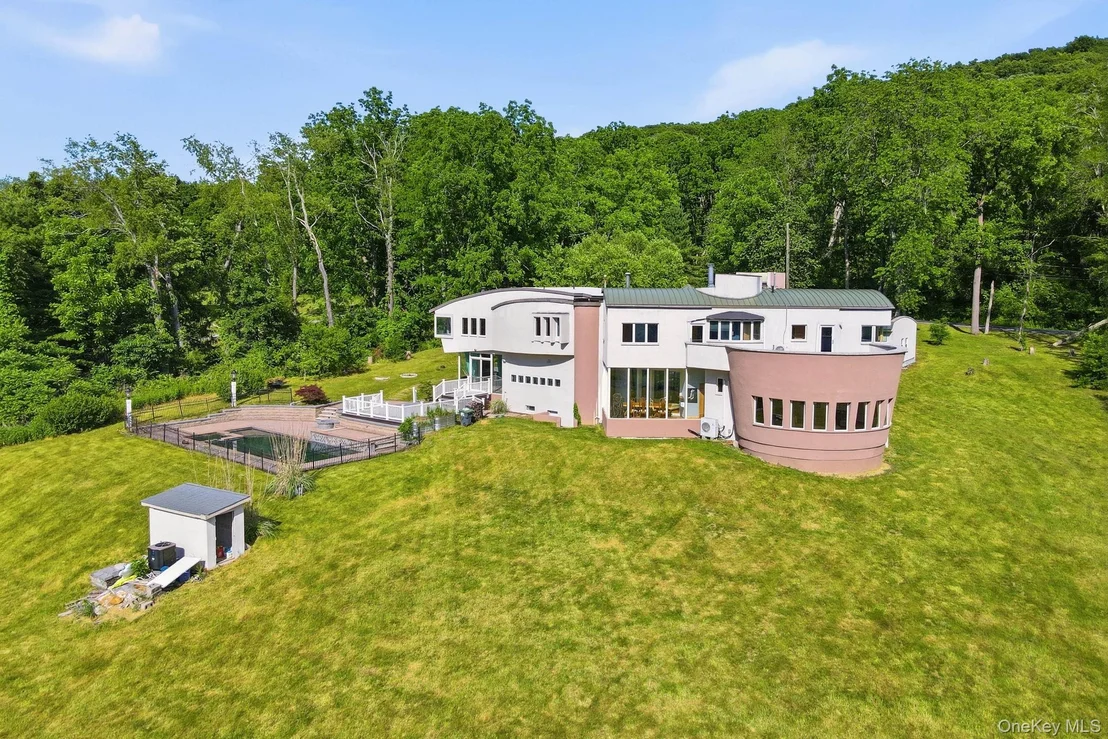 Photo of 151 Bellvale Lakes Road