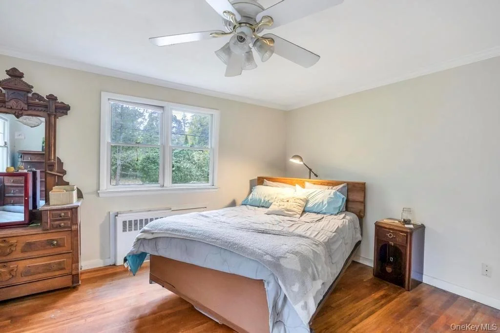 Photo of 89 Van Brunt Manor Road