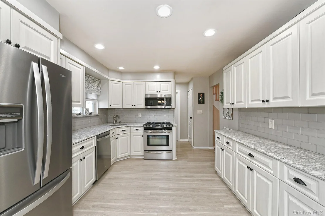 Photo of 42 Montrose Drive