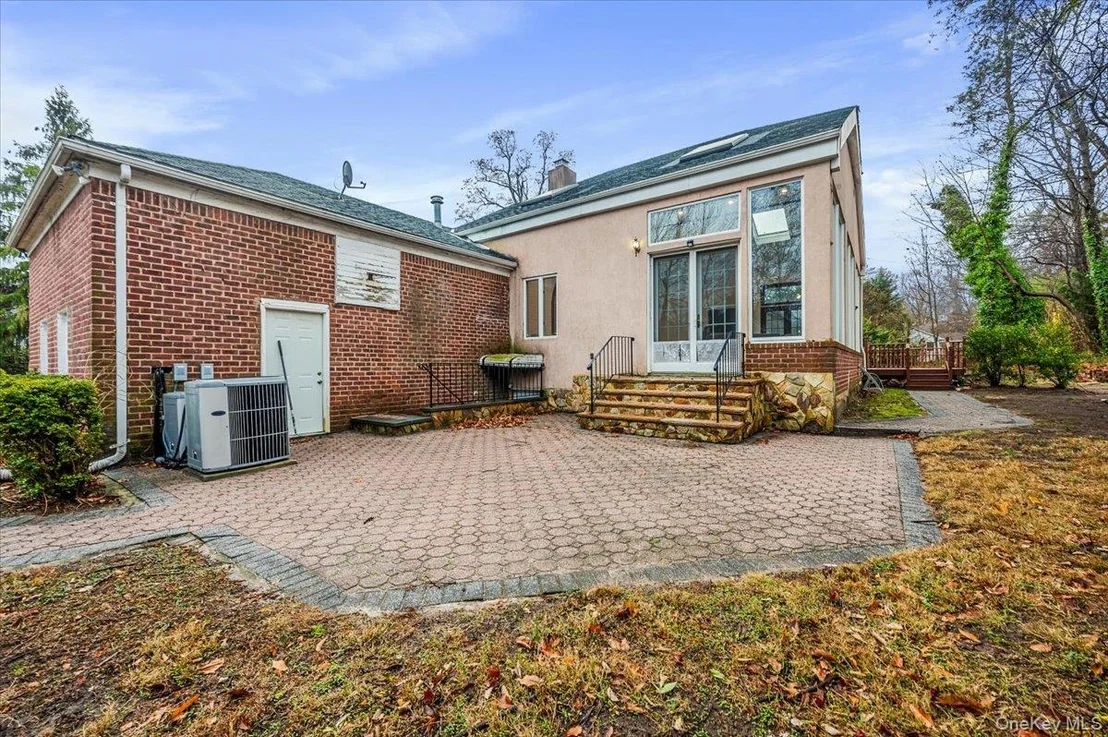 Photo of 18 Locust Drive