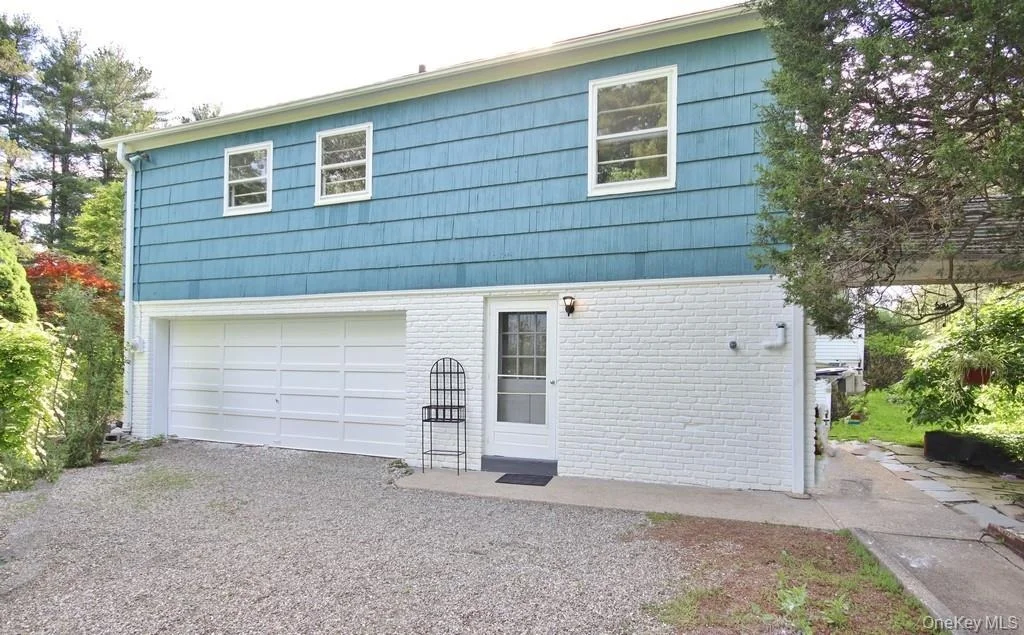 Photo of 10 Lakeview Road