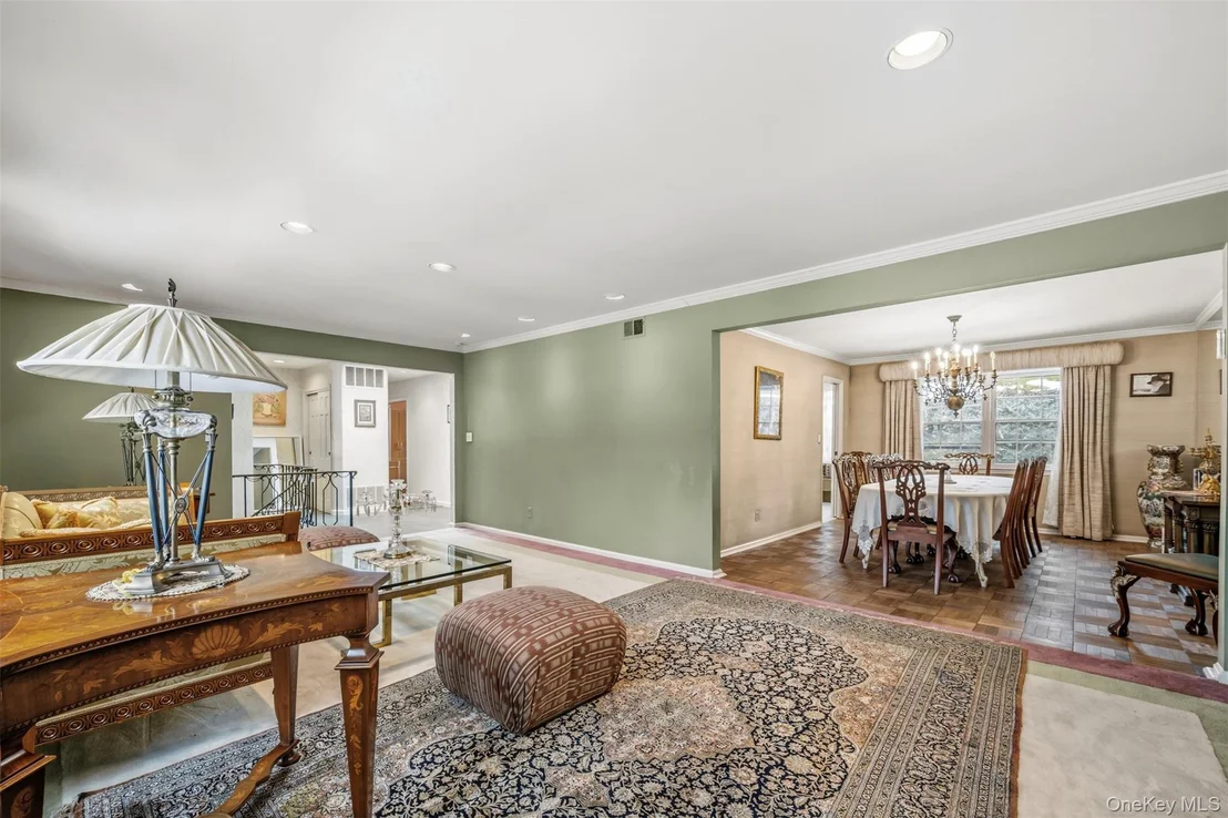 Photo of 8 Pine Drive