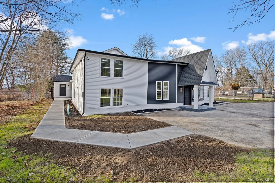 Photo of 39 Overland Drive