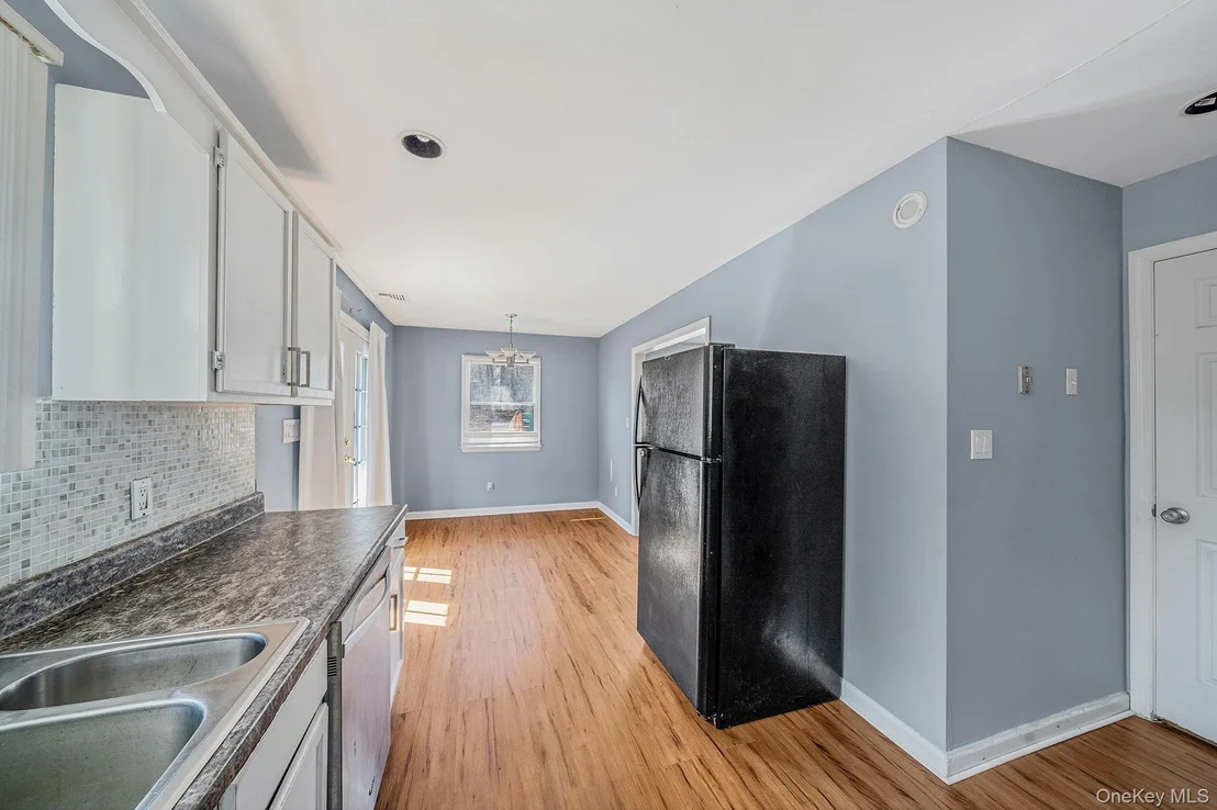 Photo of 2 Buchanan Avenue