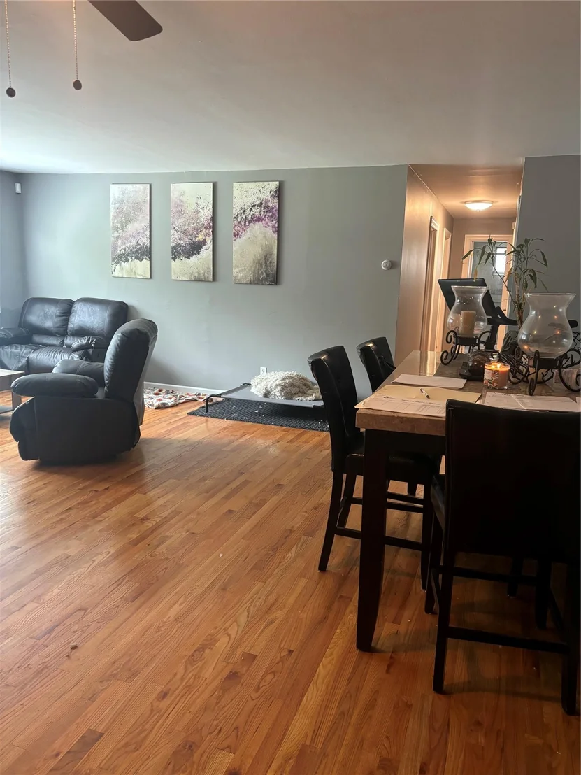 Photo of Unit 1A at 2439 Union Boulevard